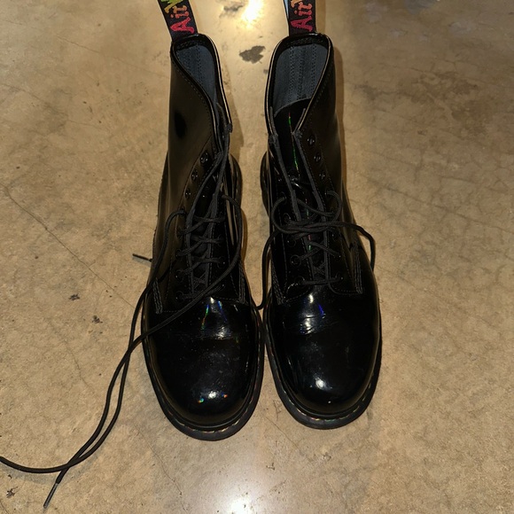 Dr. Martens Jadon HI Rainbow Patent Boots in Black - Picture 5 of 7
